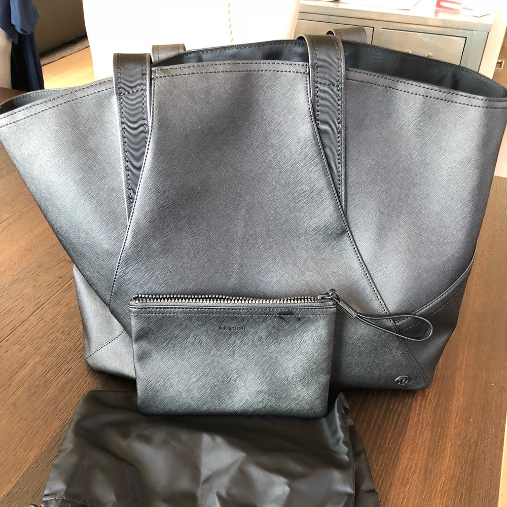 Lululemon All Day Tote 26L